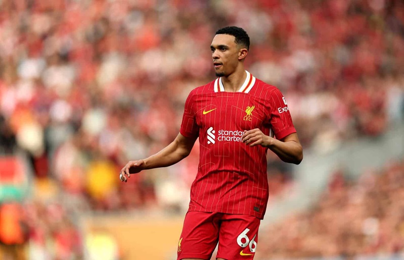 Alexander-Arnold ngồi ngoài ở chung kết Carabao Cup